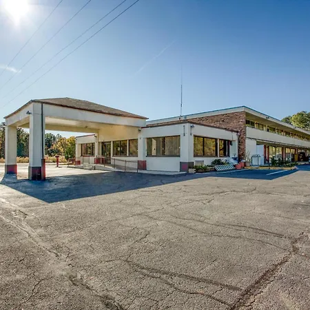 Travelers Inn By Oyo, Templeton Va